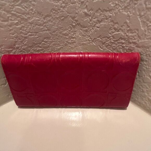 Ferragamo Long Wallet Red Gancini Embossed Logo Leather Travel Organization Bold - Picture 2 of 11